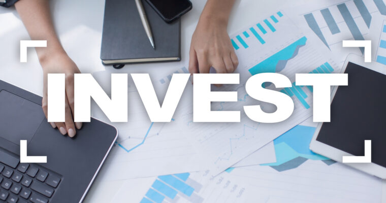 Are you interested in making smart money moves? Read here for seven tips for becoming an investor that you're sure to love.