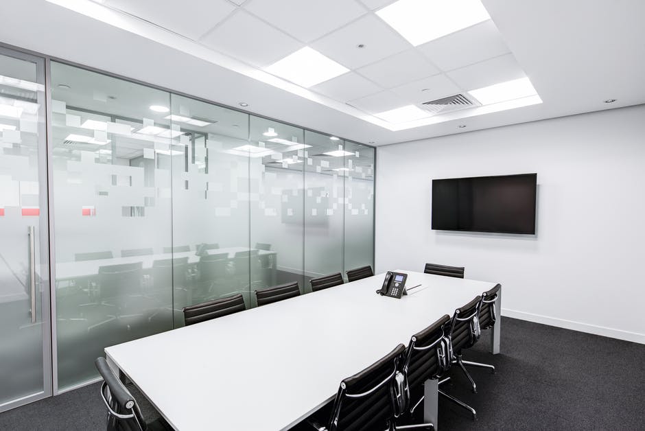 Office Lights: How to Improve Office Lighting
