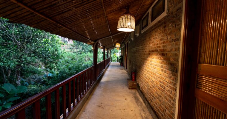 small-terrace-with-roof-of-tropical-resort