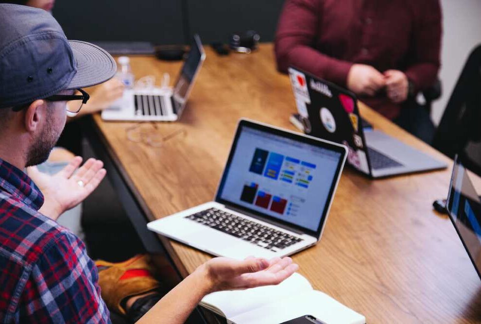 Deciding Between a PEO and an ASO