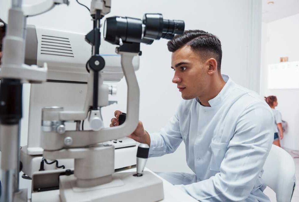 How to Find the Right Optometrist for You