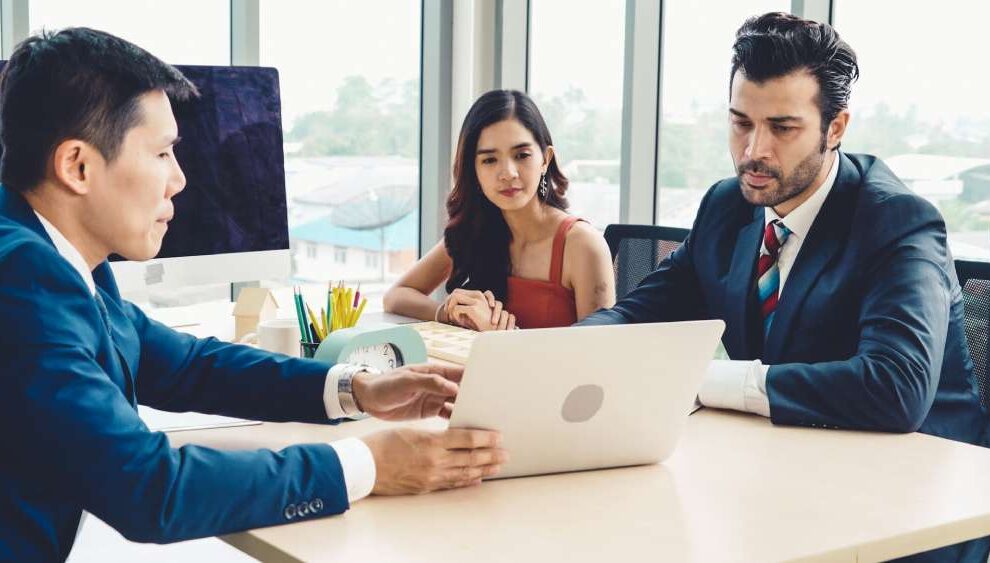 The Role of a Financial Advisor in Driving Financial Success