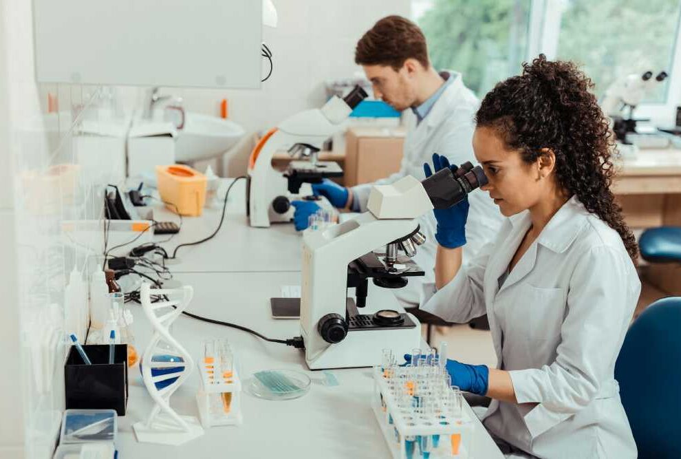 How Science Publishers Impact the Research Community