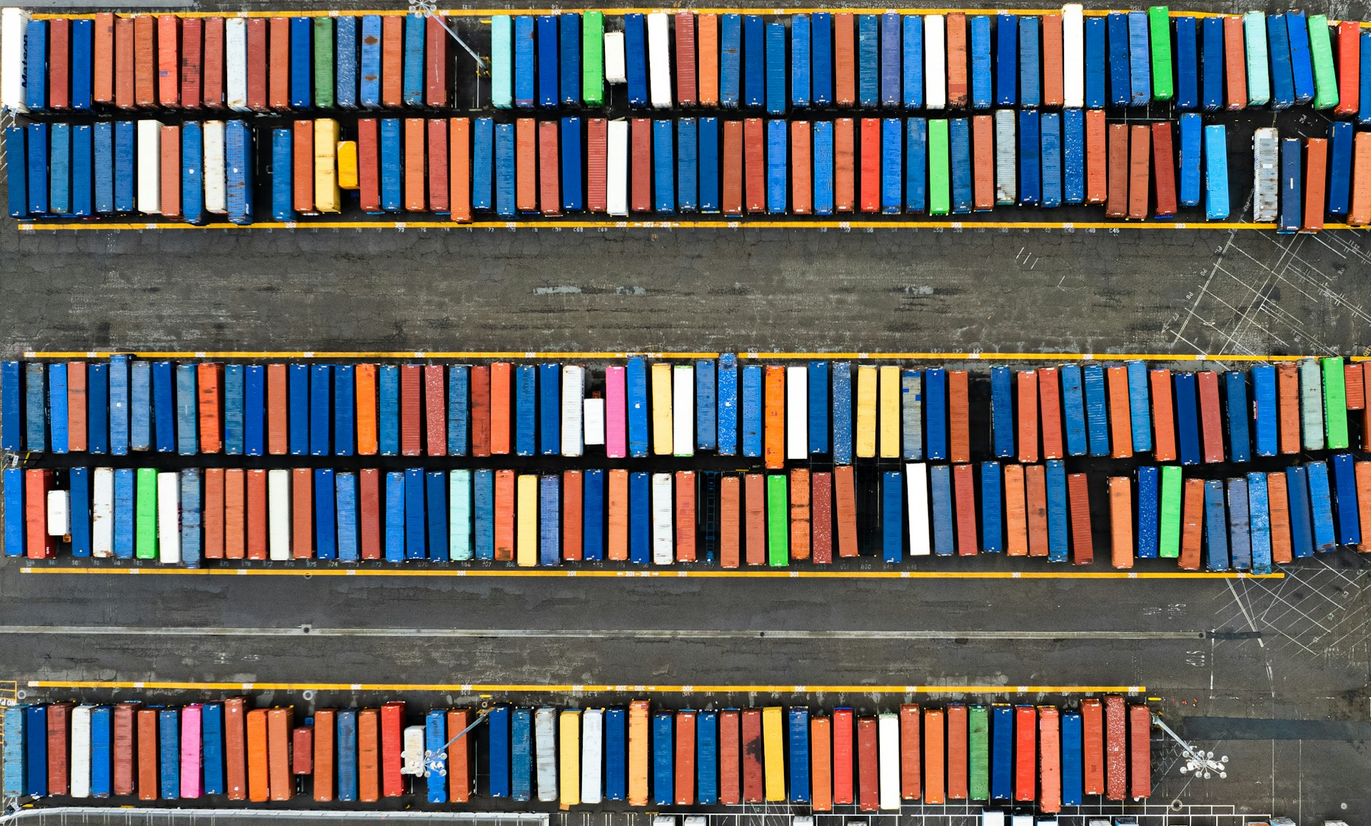 Why Businesses Need to Utilize a Customs Broker